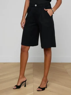 Akasha Bermuda Short
