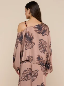Asami Chain One-Shoulder Blouse