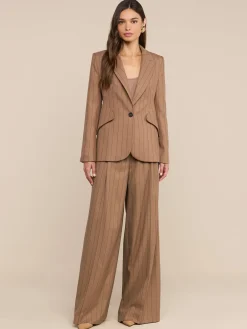 Chamberlain Blazer