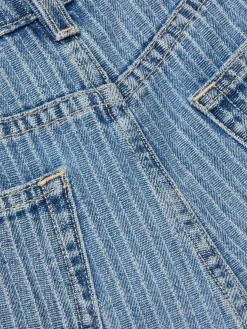 Clark Distressed Jean Short