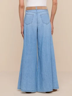 Dariela Wide-Leg Jean