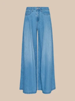 Dariela Wide-Leg Jean