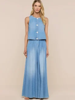 Foster Top