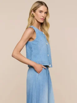 Foster Top
