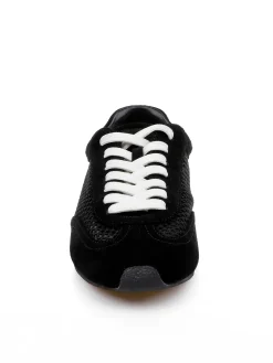 Jarah Sneaker
