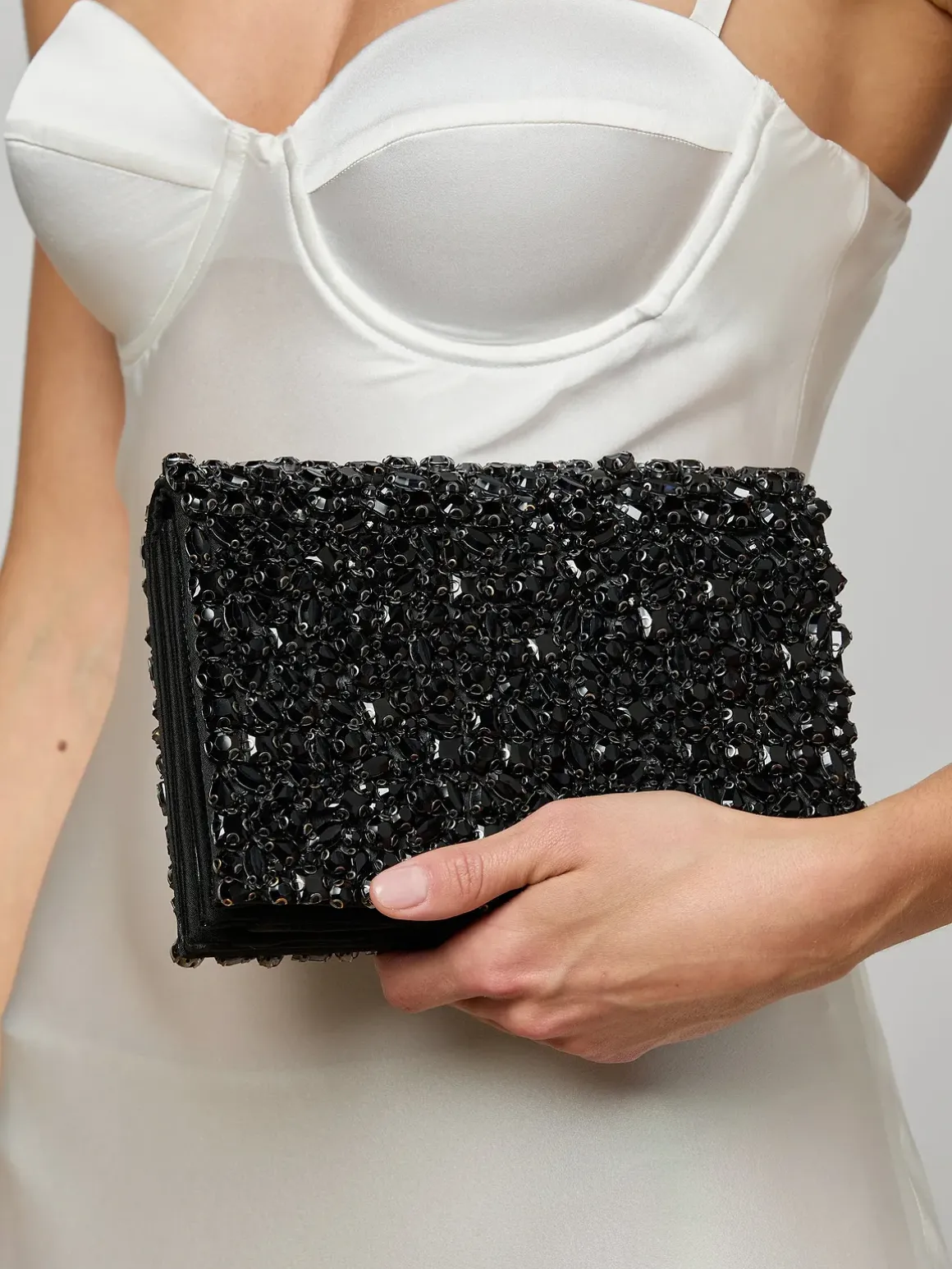 Victoire Crystal Clutch